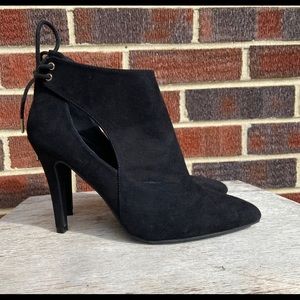 black ankle heel booties